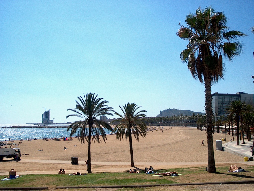 Strand Barcelona - Barceloneta en meer tips | Baja Bikes