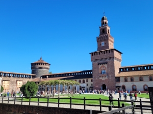 Mailand Castello Sforzesco Hauptturm, Mauern und Innenhof