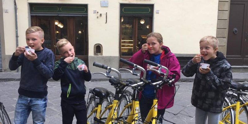 kinderen op de fiets