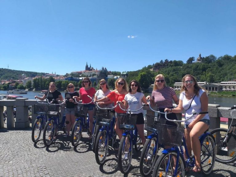 Prague Highlights Tour