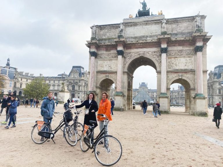 Paris Bike Tour by Night