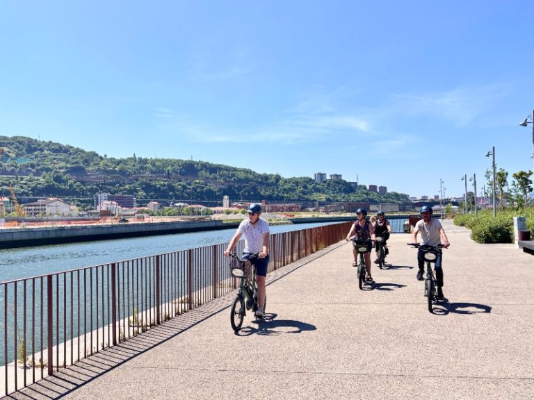 Bilbao Bike Tour to Getxo