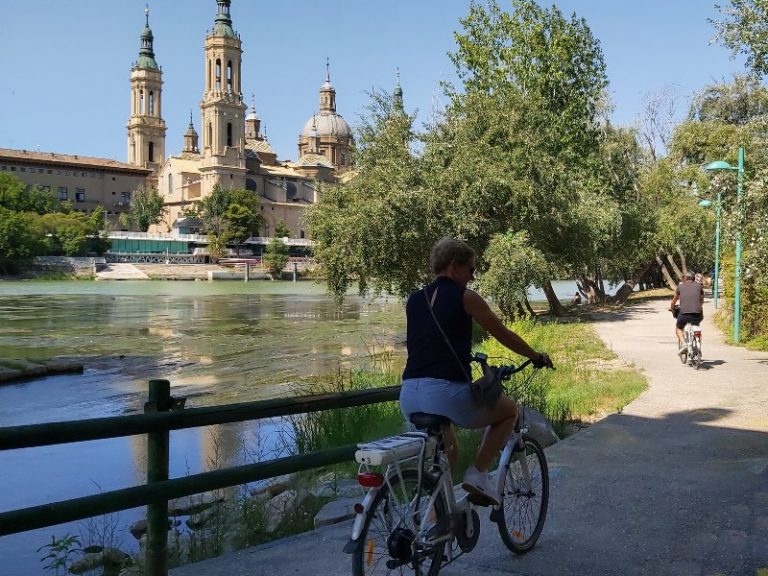 Fietsen huren in Zaragoza