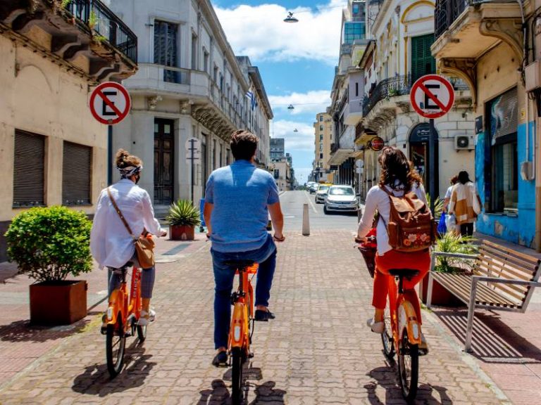 Montevideo Highlights Tour