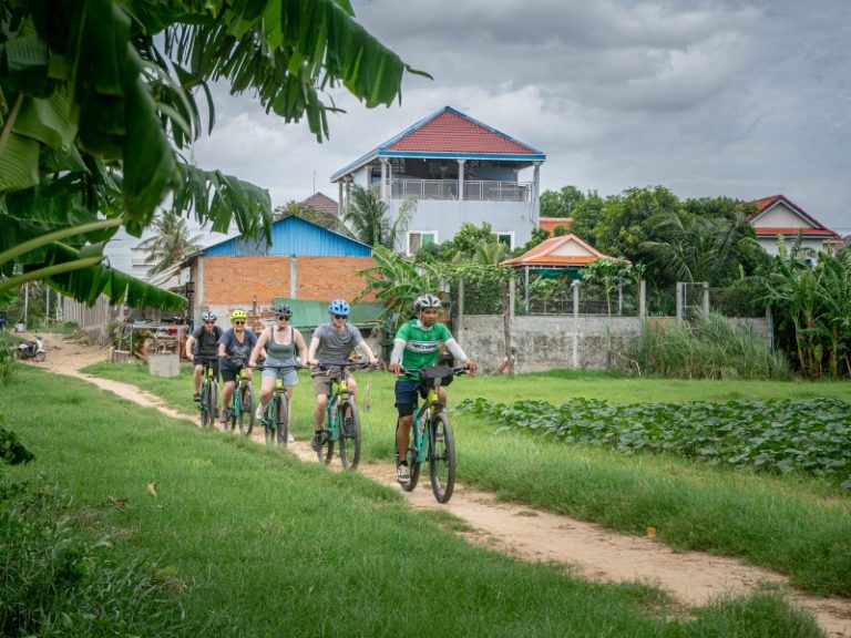 Phnom Penh Bike Tour