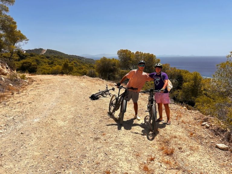 Tour en bicicleta por Egina Tour en bicicleta por Egina